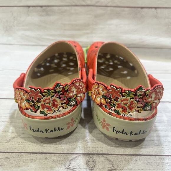 Crocs Frida Kahlo Classic Clogs Women’s Size 12.5 Men’s 11 Unisex Red New NWT - Picture 2 of 7